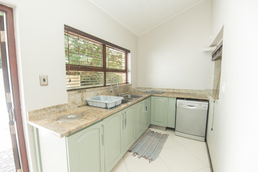 6 Bedroom Property for Sale in Walmer Heights Eastern Cape